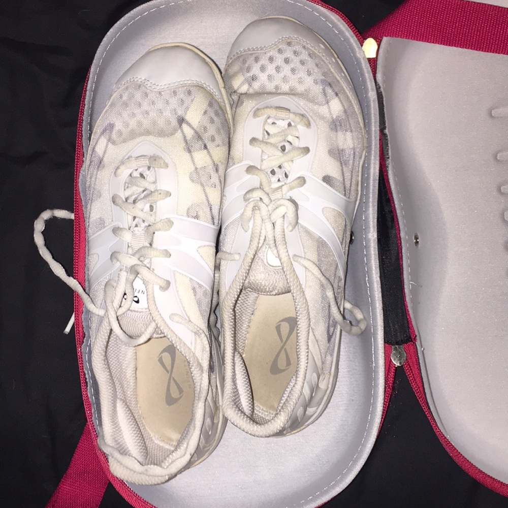 Nfinity cheer shoes